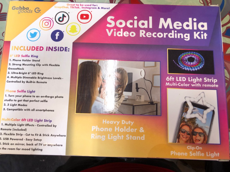 Photo 3 of Gabba Goods Social Media Video Recording Kit,New  -- Factory Sealed --
