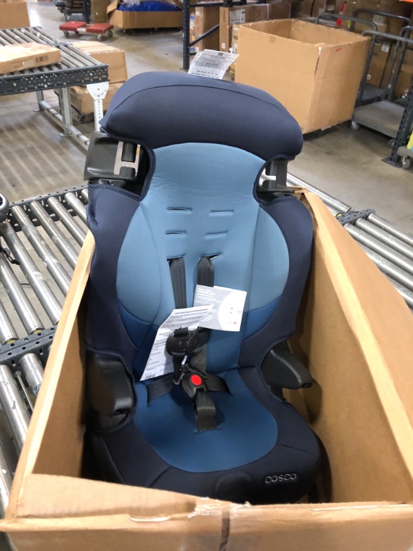 Photo 1 of Cosco Finale DX 2 in 1 Booster Car Seat Sport Blue