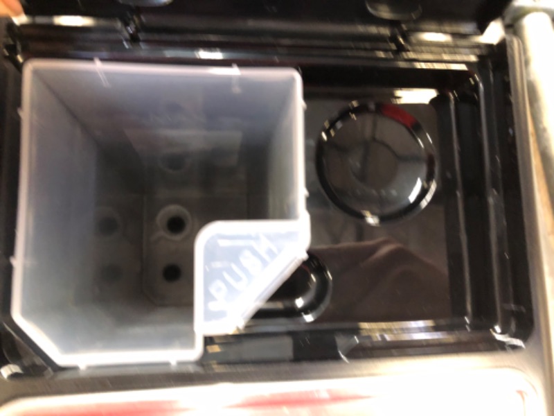 Photo 4 of De'Longhi ECP3420 Bar Pump Espresso and Cappuccino Machine, 15", Black
