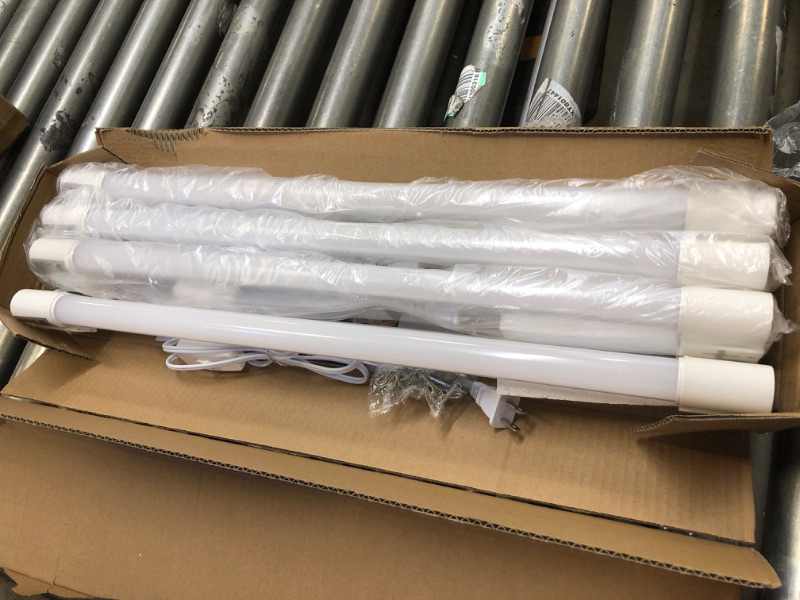 Photo 2 of 4 pcs  LED  TUBE Lamps 22in