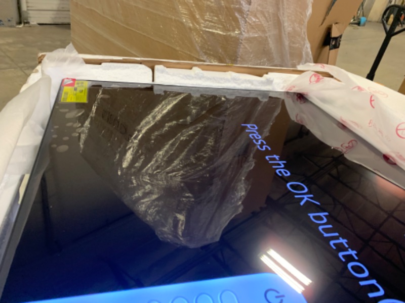 Photo 6 of LG C1 Series 65-Inch Class OLED Smart TV OLED65C1PUB, 2021 - 4K TV, Alexa Built-in, Box Packaging Damaged, Minor Use, Missing Stand, Item Turns on.
