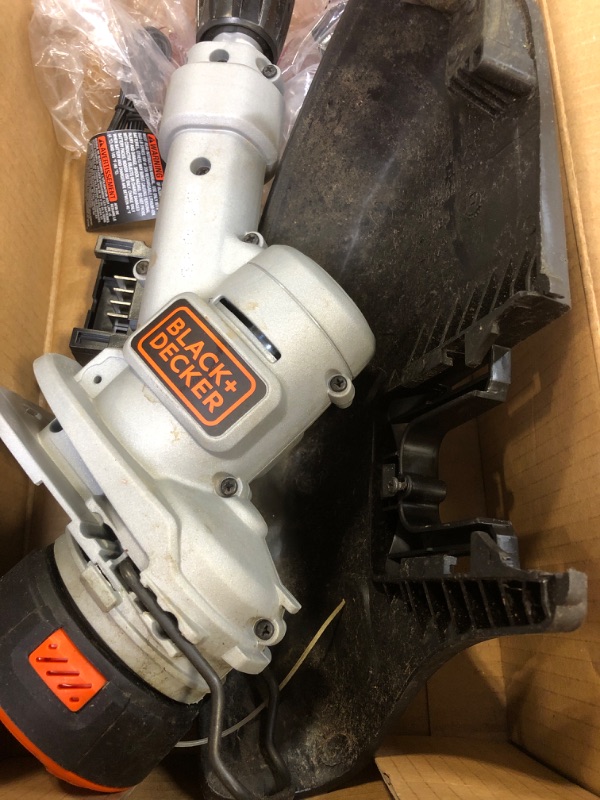 Photo 1 of Black+decker LST300 20-Volt MAX* Lithium String Trimmer & Edger