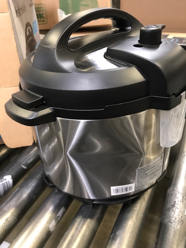 Photo 1 of 6 qt. Stainless Steel Electric Pressure Cooker