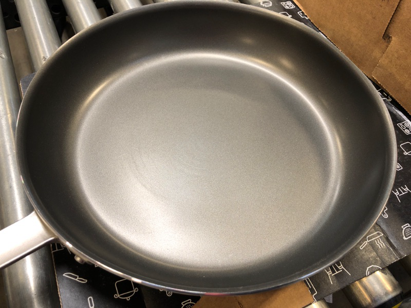 Photo 1 of 14in Fry Pan