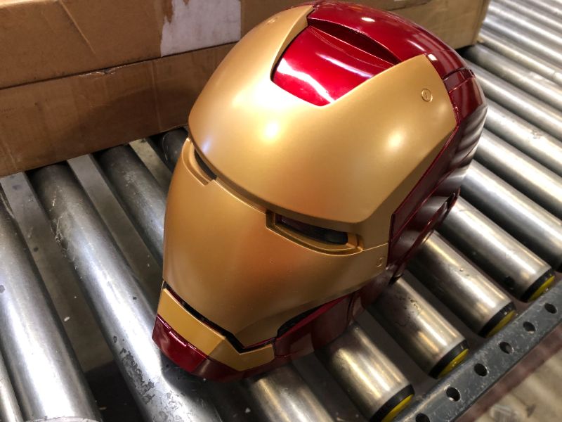 Photo 2 of Hasbro Iron Man Electronic Helmet Avengers Legends Gear