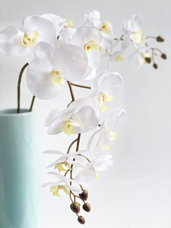 Photo 1 of 2 Pcs Artificial Flowers Large Orchid Real Touch Phalaenopsis Long Stem White Fake Latex Orchid for Home Decor Wedding Table Centerpiece. (PACKAGING IS DAMAGED)