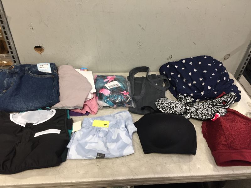 Photo 1 of BAG LOT OF 10 WOMEN CLOTHING ITEMS - DIFFERENT STYLES AND SIZES --SOLD AS IS --