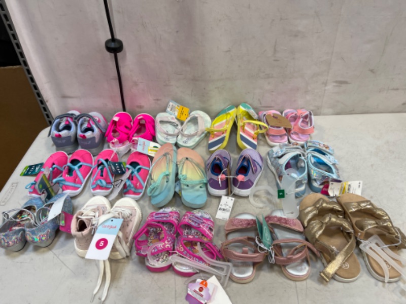 Photo 1 of 15 PCS GIRLS FOOTWEAR - VARIOUS SIZES & STYLES