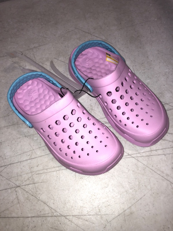 Photo 1 of GIRLS LAVENBDAR PURPLE CROC STYLE SHOES SIZE 2