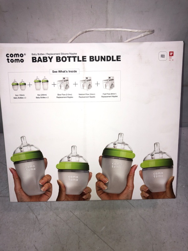Photo 1 of Comotomo Baby Bottle Bundle Green (7 Piece Set)