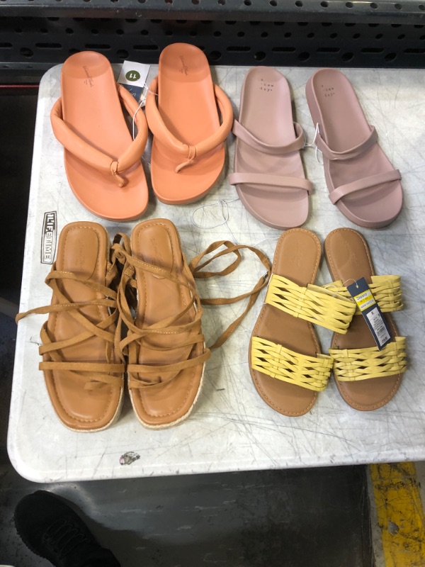 Photo 1 of BAG LOT, WOMENS SANDALS, VCARIOUS SIZES AND STYLES(BUY AS IS) SIZES 10,11,6.5,7