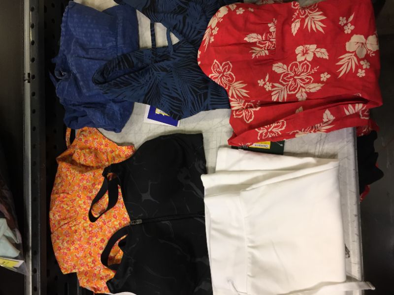 Photo 3 of BAG LOT OF 10 WOMEN CLOTHES DIFFERENT STYLES AND SIZES --SOLD AS IS ---