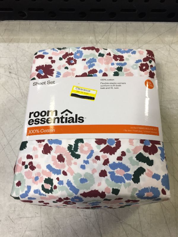 Photo 2 of 100% Cotton Sheet Set - Room Essentials™ SIZE TWIN/XL TWIN

