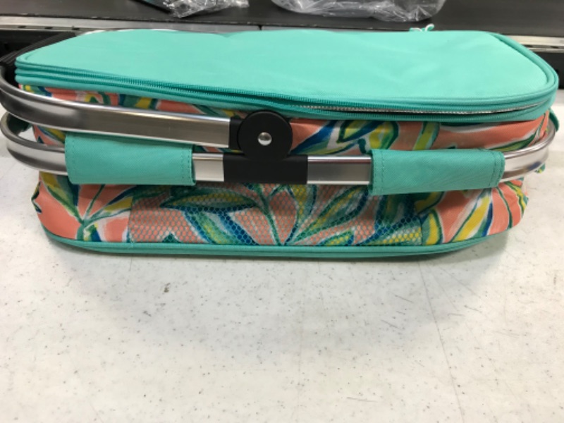 Photo 2 of 13.5 qt picnic cooler turquoise with leaf patterns 