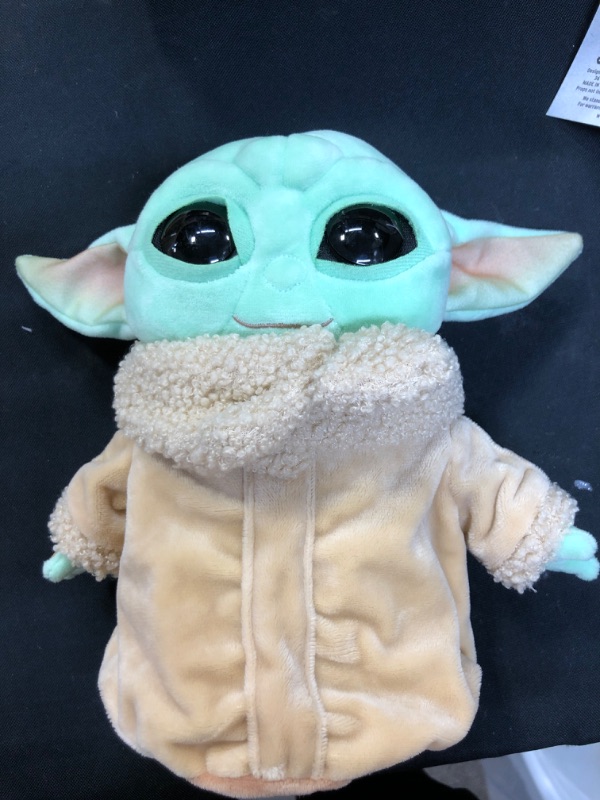 Photo 2 of Baby Yoda Star Wars Mattel
