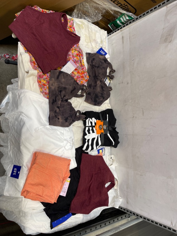Photo 1 of BAG LOT, MISC WOMEN'S CLOTHING, VARIOUS SIZES