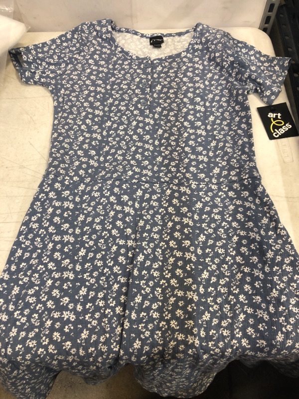 Photo 1 of girls dress
size xl 