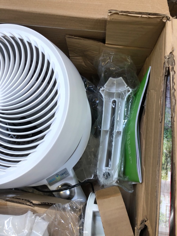 Photo 3 of Vornado 683DC Energy Smart Medium Pedestal Air Circulator Fan with Variable Speed Control
