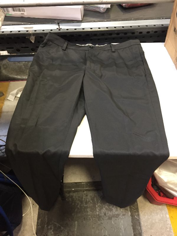 Photo 2 of Amazon Essentials Men's Slim-Fit Flat-Front Dress Pant
Size: 35"wx32"l