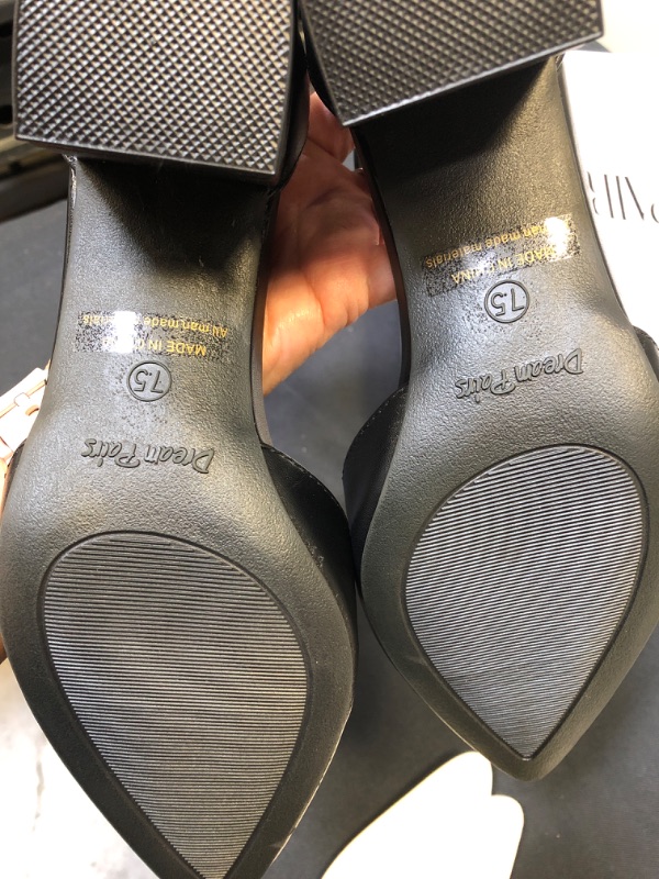 Photo 2 of DREAM PAIRS WOMENS BLACK SANDALS SIZE 7.5