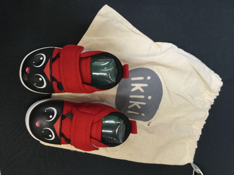 Photo 3 of ikiki Squeaky Shoes for Toddlers with On/Off Squeaker Switch SIZE 3TODDLER 
