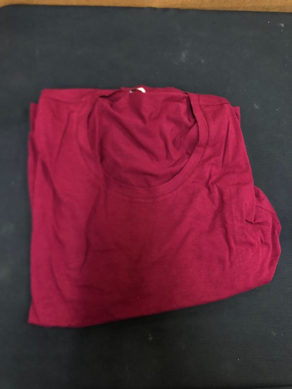 Photo 2 of ACTIVE BASIC WOMENS LONE SLEEVE 2XL - ITEM IS IDRTY - NEEDS TO BE CLEANED -