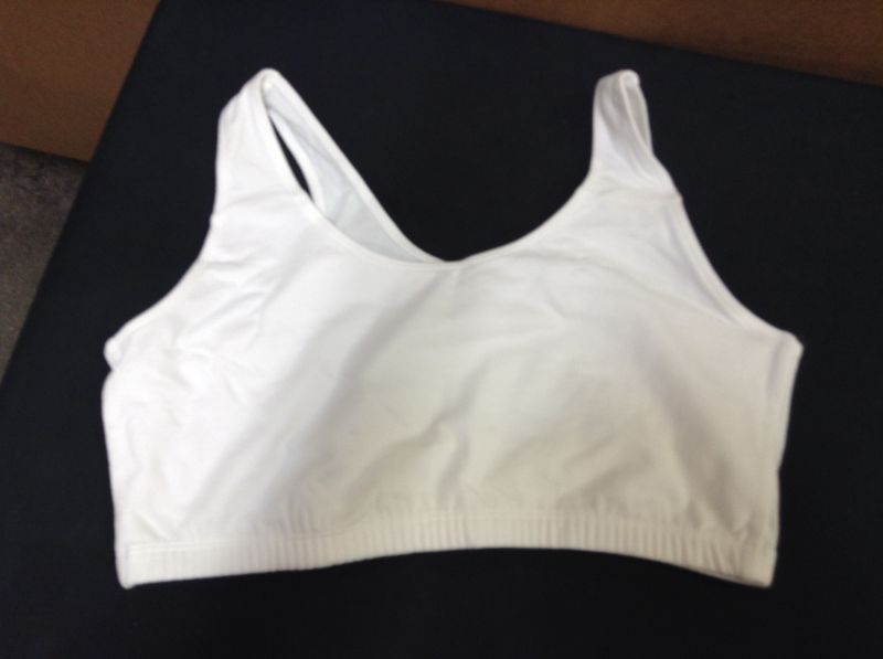 Photo 1 of FRUIT OF THE LOOM WOMENS SPORTS BRA SIZE 40