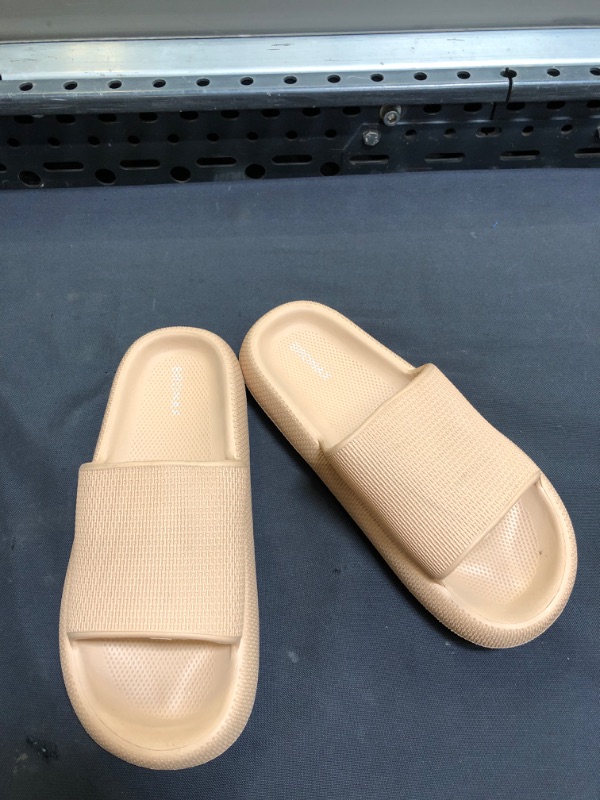 Photo 1 of Generic Croc Sandals, Size 12