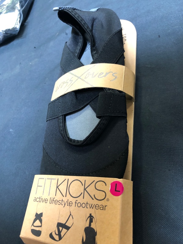 Photo 3 of FITKICKS Crossovers Women's Foldable Active Lifestyle Minimalist Footwear Barefoot Yoga Water Shoes. SIZE L 
