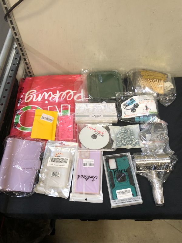 Photo 1 of 15 PCS MISC .BAG LOT