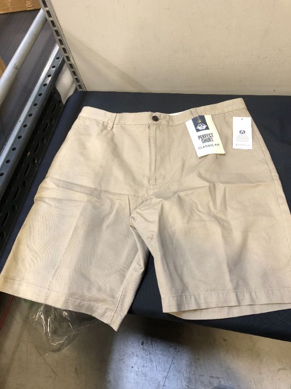 Photo 1 of Dockers Men's Perfect Classic Fit Shorts (Regular and Big & Tall)
SIZE 36 