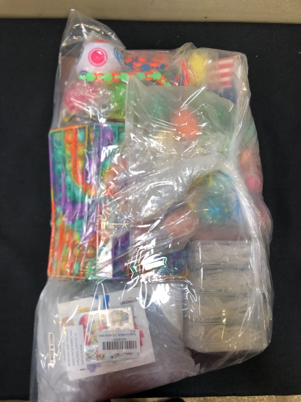 Photo 4 of Bag Lot Miscellaneous() Items (SOLD AS IS)
