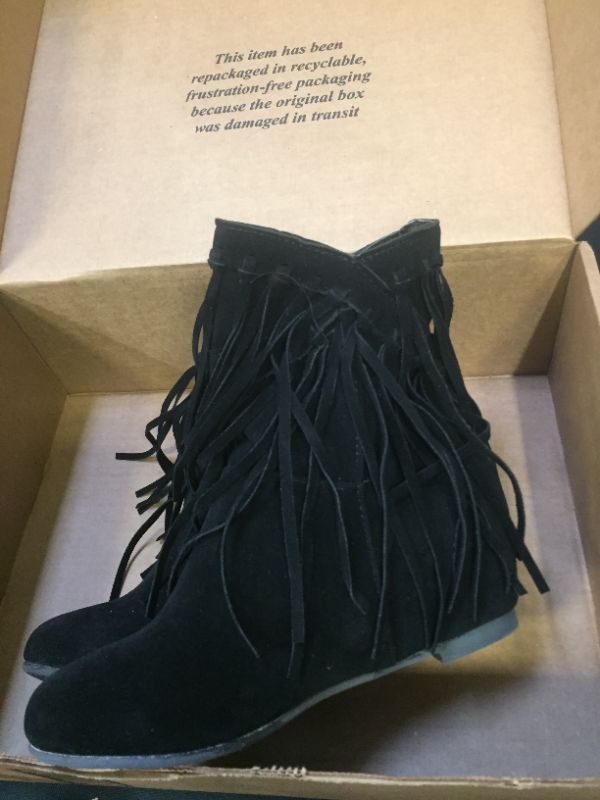 Photo 1 of womens boots size 40