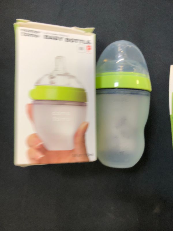 Photo 2 of Comotomo Natural Feel Baby Bottle, Green 2 Pack