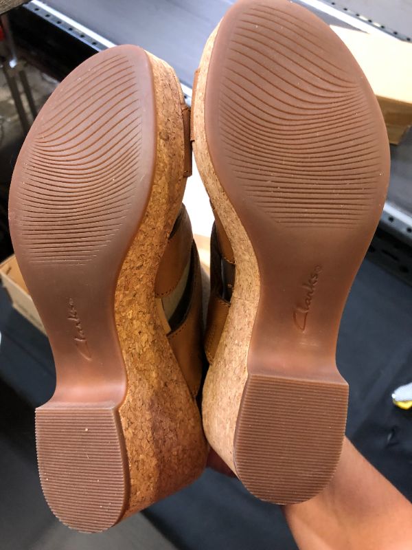 Photo 3 of Clarks Women's Giselle Beach Wedge Sandal
Size: 8
