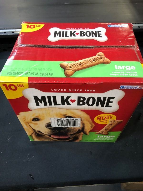 Photo 2 of Milk-Bone Original Dog Treat Biscuits, Crunchy Texture Helps Clean Teeth, Best By 04/16/2023
