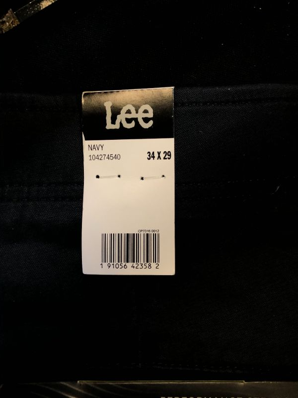 Photo 2 of Lee Men's Performance Series Extreme Comfort Slim Pant 34 X 29 SIZE
