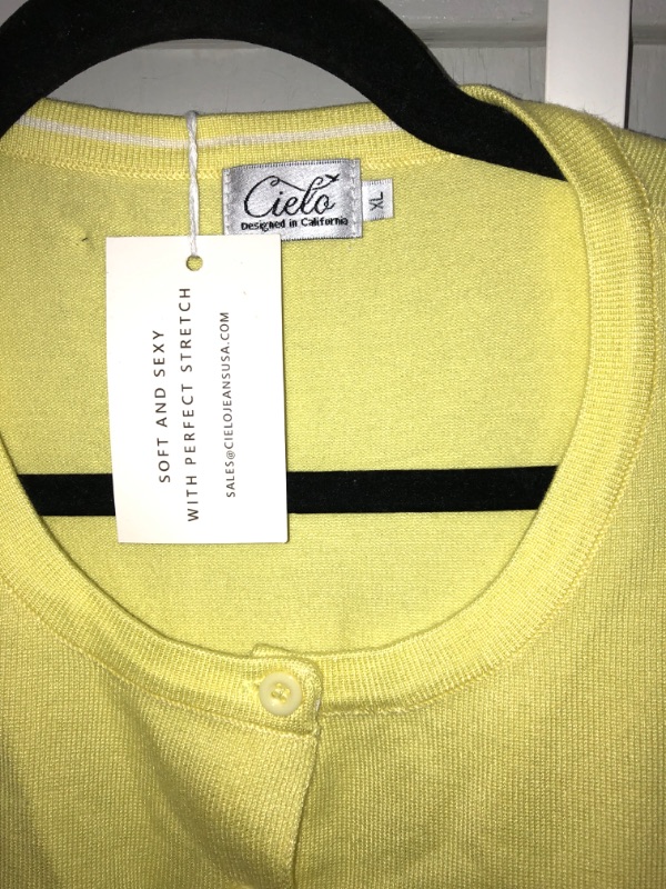 Photo 2 of CIELO WOMANS YELLOW KNIT BUTTON UP SWEATER. SIZE XL