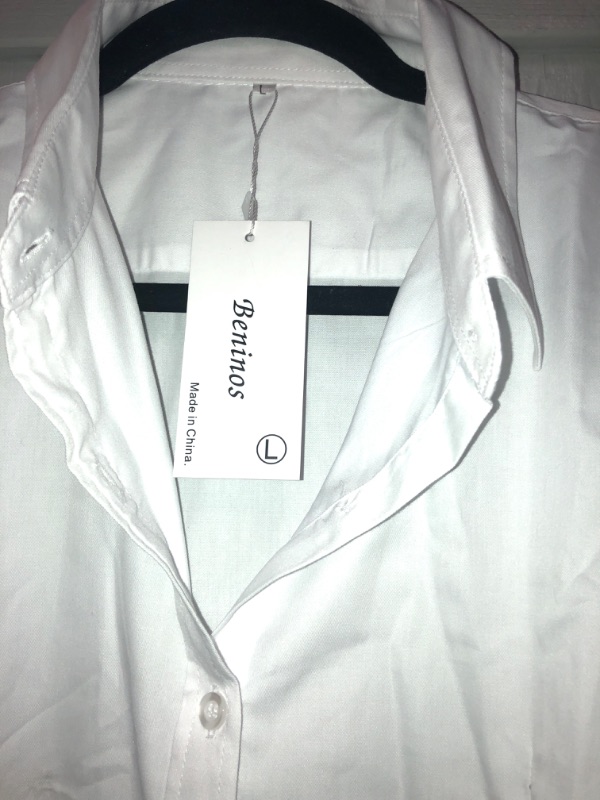 Photo 2 of BENINOS WOMEN'S WHITE BUTTON UP DRESS SHIRT. SIZE LARGE