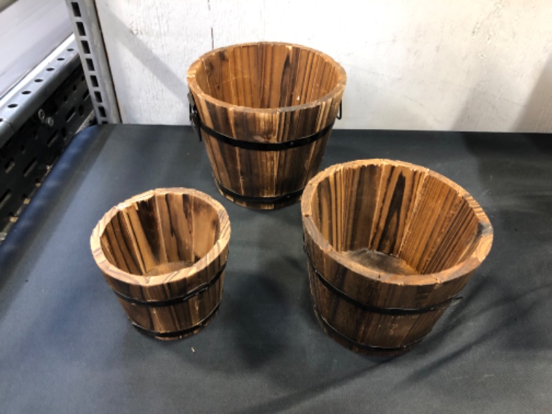 Photo 2 of 3 Pcs Rustic Wooden Barrels Planters Whiskey Barrels Bucket with Handle Flower Planter Plant Pots Boxes Container Water Wishing Well Pail Garden Backyard Primitive Planter Outdoor Indoor Home Decor
