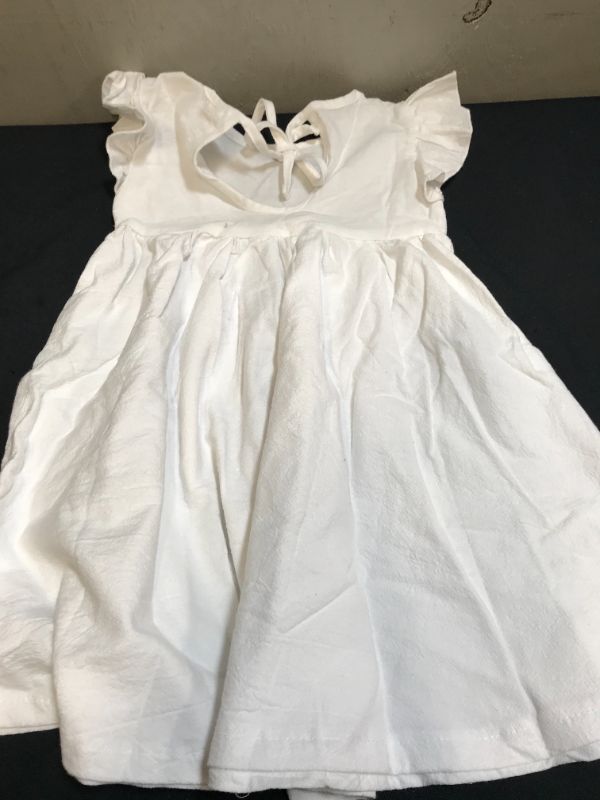 Photo 2 of LITTLE GIRLS WHITE SHORT SLEEVE DRESS -- APPROX SIZE 4/5T 