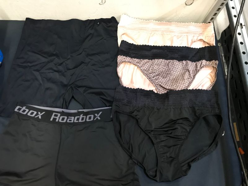 Photo 1 of MISC PACK OF ITEMS 
