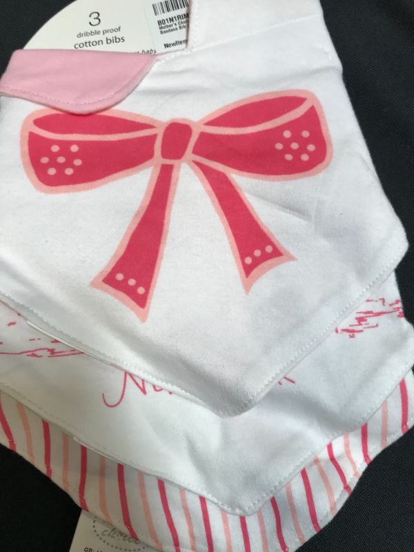 Photo 2 of 100% Cotton Mother's Choice Newborn Baby/Kids/Toddlers Bibs Burp Cloth Feeding Bibs Baby Collar Printed Triangle Bandana Bibs Set of 3 pcs / 3 pack (ribbon)

