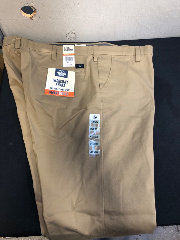 Photo 4 of Dockers Men's Straight Fit Workday Khaki Smart 360 FLEX Pants (Regular and Big & Tall) 42X32
