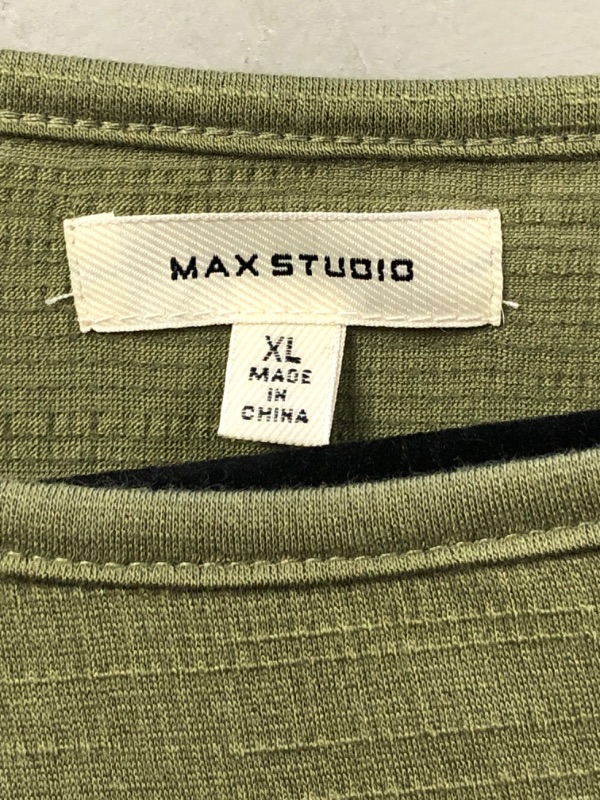 Photo 2 of MAXSTUDIO GREEN BLOUSE. SIZE XL