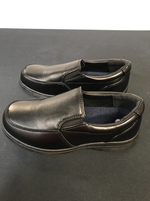 Photo 2 of CHILD SLIP ON LOAFERS SIZE 13 IN KIDS 