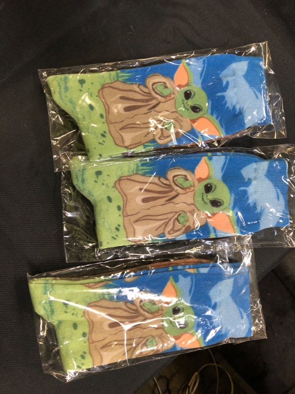 Photo 1 of Baby Yoda ankle socks, MEDIUM pack of 4.