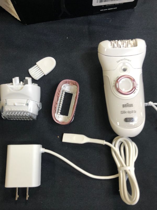 Photo 3 of Braun Epilator Silk-épil 9 9-720, Hair Removal for Women, Wet & Dry, Womens Shaver & Trimmer, Cordless, Rechargeable (HAIR ON ITEM FROM PRIOR USE)
