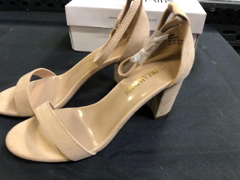 Photo 2 of DREAM PARIS WOMEN'S HEELS SIZE 6.5