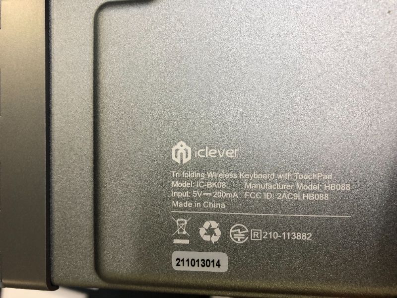 Photo 5 of ICLEVER TR-FOLDING WIRELESS KEYBOARD WITH TOUCHPAD IC-BK08 (MISSING CHARGER)